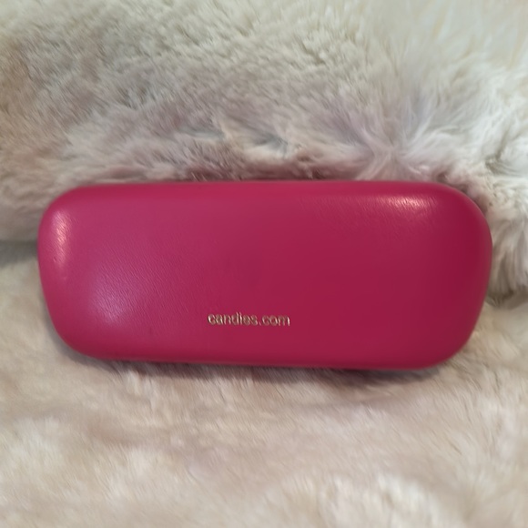 NWOT Candie’s Pink Case - Picture 2 of 4